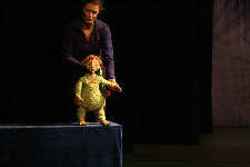 Das Lachm�nnchen erscheint - (C) Cassiopeia TheaterVerlag Mierke