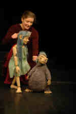 Eduard und Mimi reisen gemeinsam zur "Insel aus Feuer und Eis"  (C) Cassiopeia TheaterVerlag Mierke